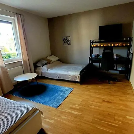 Wolnosci - 85 Metrowe Mieszkanie Na Wylacznosc גדינייה